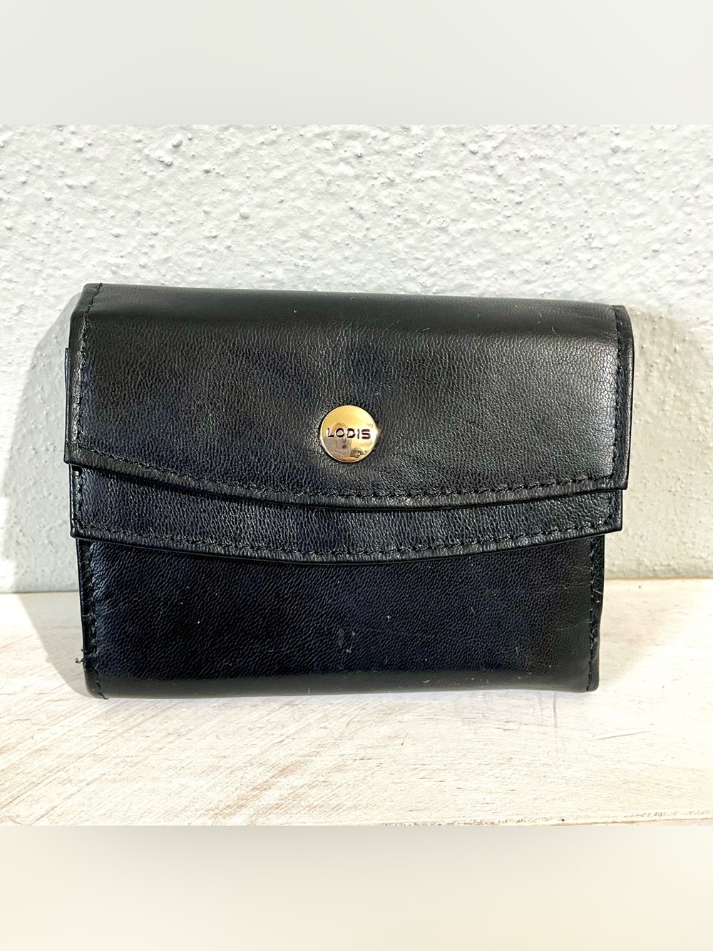 Lodis Black Genuine Leather Bifold Wallet Organizer Quiet Luxury Minimal Classic